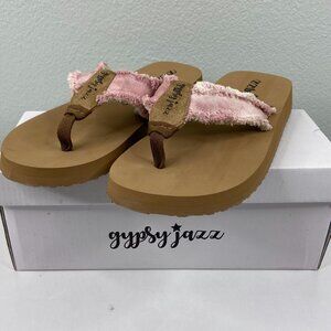 Gypsy Jazz Encore Blush Flip Flop NWT